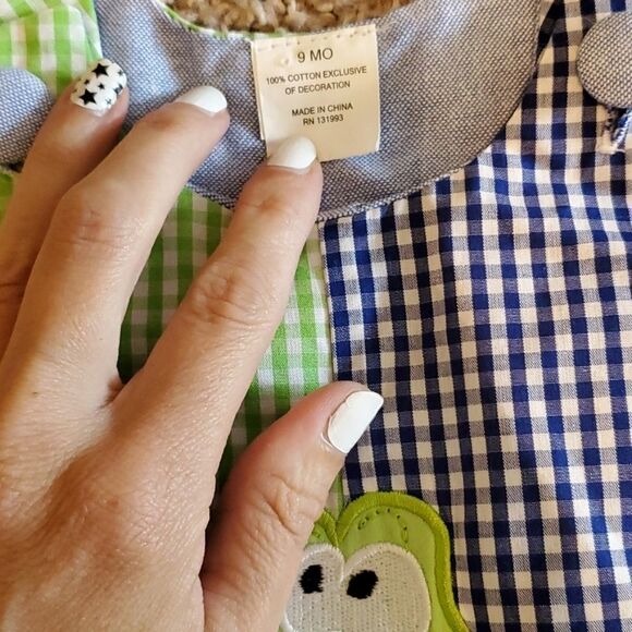 Boutique Embroidered Adorable Frog Shortall Romper Outfit Size 9 months - Picture 2 of 5